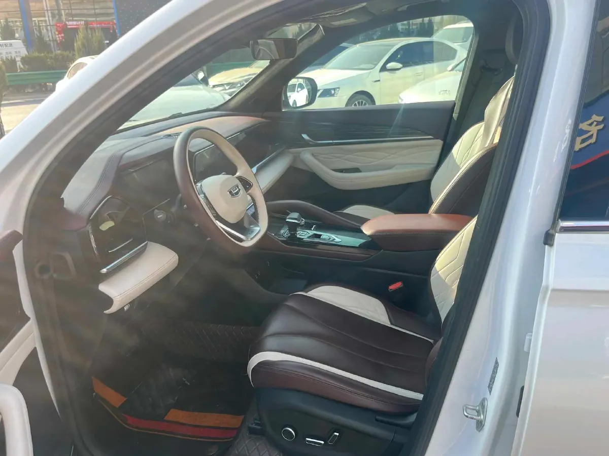 2021 Geely Monjaro 2.0T 218HP L4 7DCT,autocango,china used car exporter,china ev exporter,chinese used car exporter,chinese used ev exporter