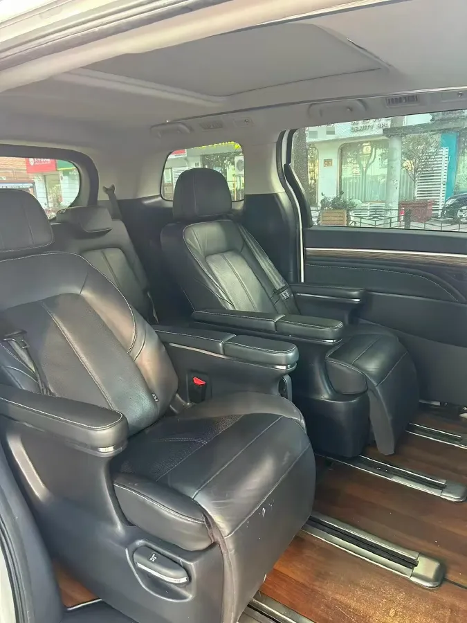 2021 GAC Trumpchi M8 2.0T 252HP L4 8AT,autocango,china used car exporter,china ev exporter,chinese used car exporter,chinese used ev exporter