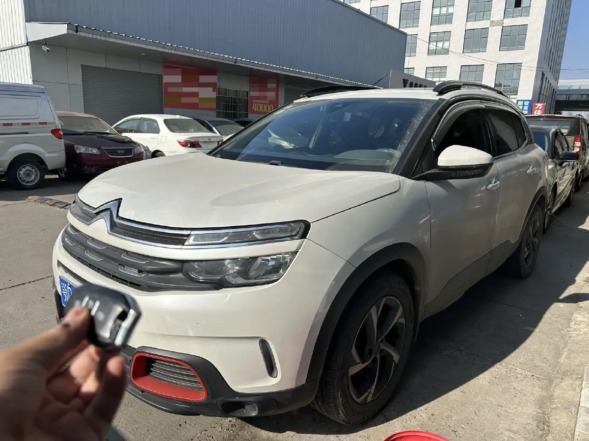 2018 Citroen C5 Aircross 1.6T 167HP L4 6AT,autocango,china used car exporter,china ev exporter,chinese used car exporter,chinese used ev exporter