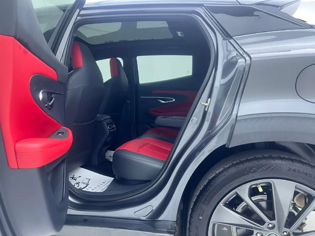 2020 ChangAn UNI-T 1.5T 180HP L4 7DCT,autocango,china used car exporter,china ev exporter,chinese used car exporter,chinese used ev exporter