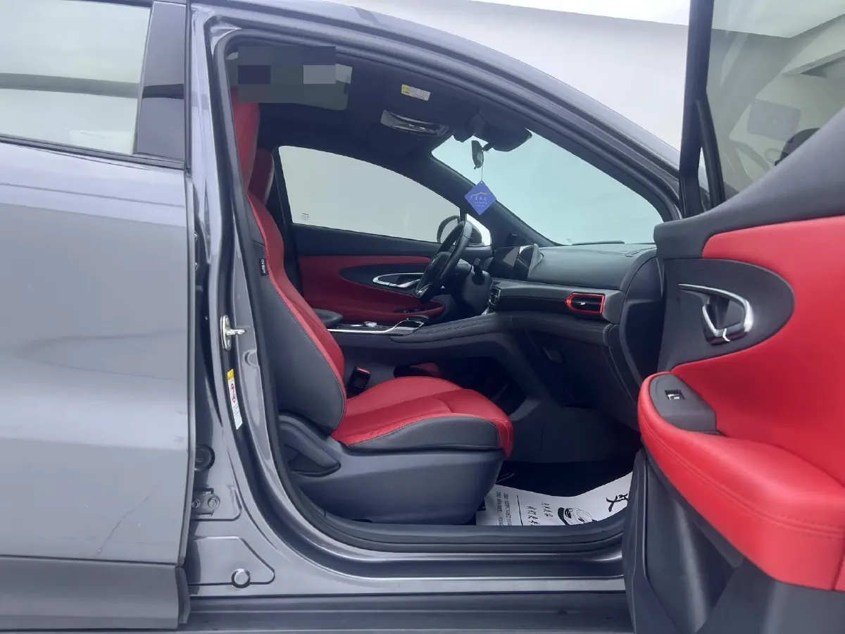 2020 ChangAn UNI-T 1.5T 180HP L4 7DCT,autocango,china used car exporter,china ev exporter,chinese used car exporter,chinese used ev exporter