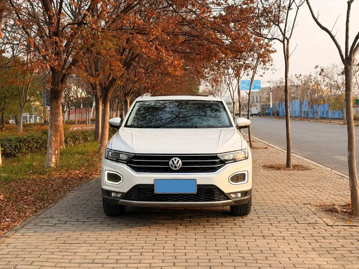 2020 Volkswagen T-Roc 1.4T 150HP L4 7DCT,autocango,china used car exporter,china ev exporter,chinese used car exporter,chinese used ev exporter