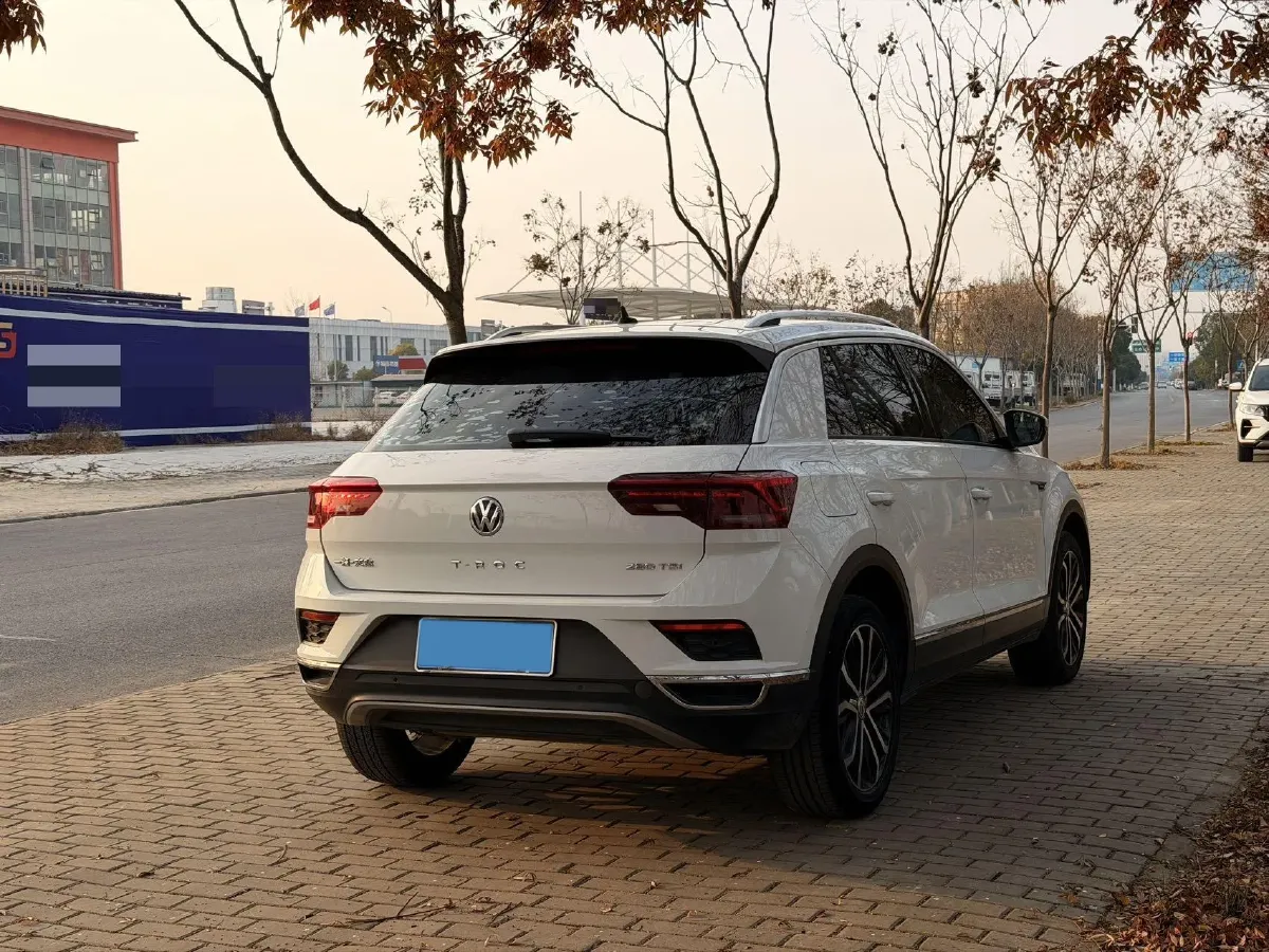 2020 Volkswagen T-Roc 1.4T 150HP L4 7DCT,autocango,china used car exporter,china ev exporter,chinese used car exporter,chinese used ev exporter