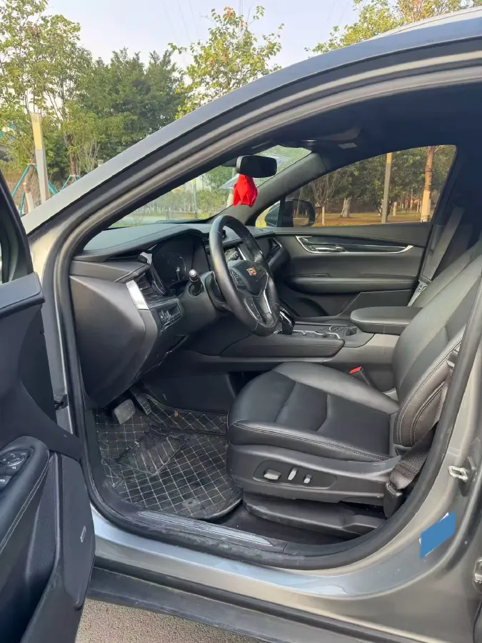 2023 Cadillac XT5 2.0T 237HP L4 9AT,autocango,china used car exporter,china ev exporter,chinese used car exporter,chinese used ev exporter