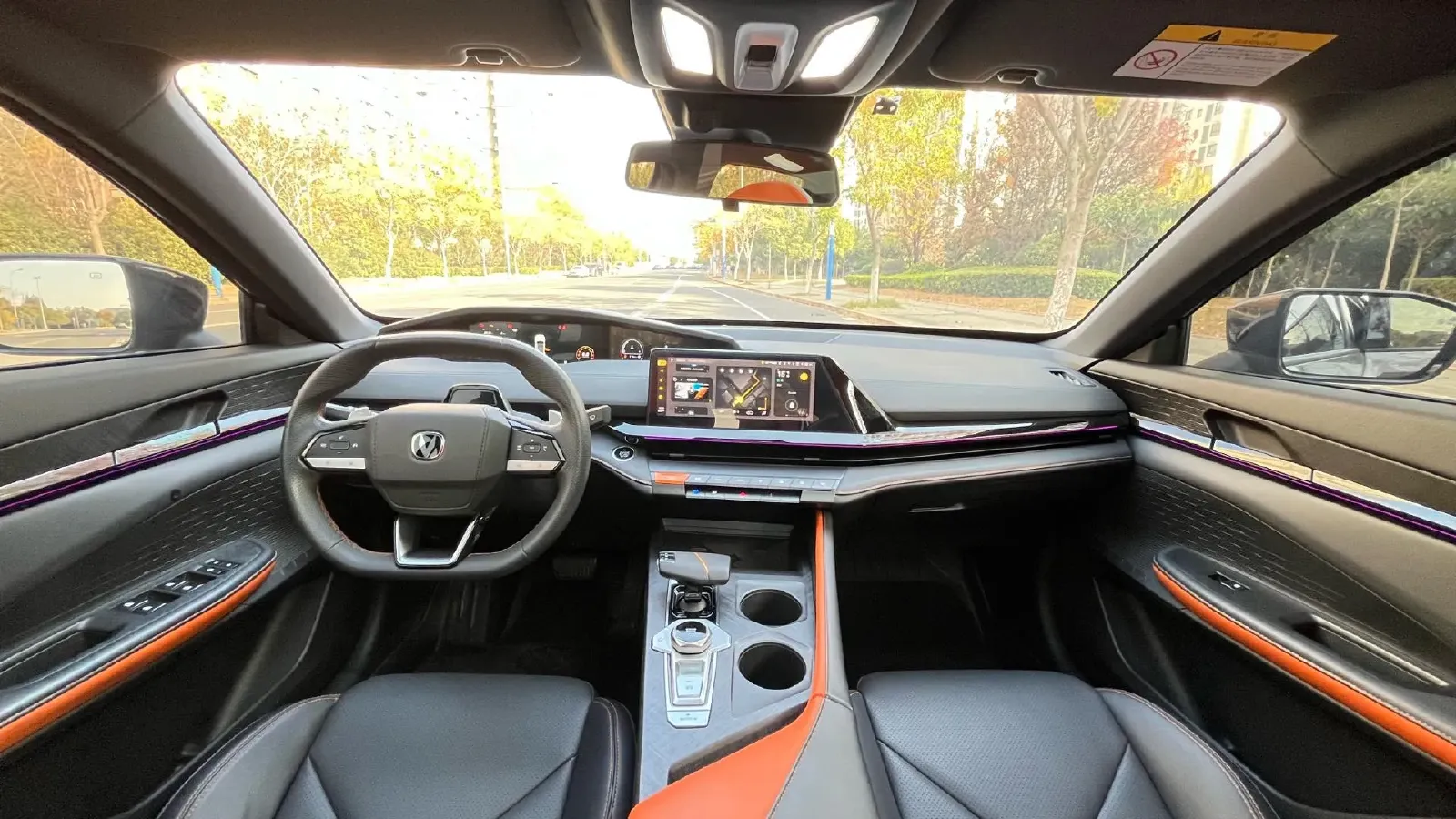 2022 ChangAn UNI-V 1.5T 188HP L4 7DCT,autocango,china used car exporter,china ev exporter,chinese used car exporter,chinese used ev exporter