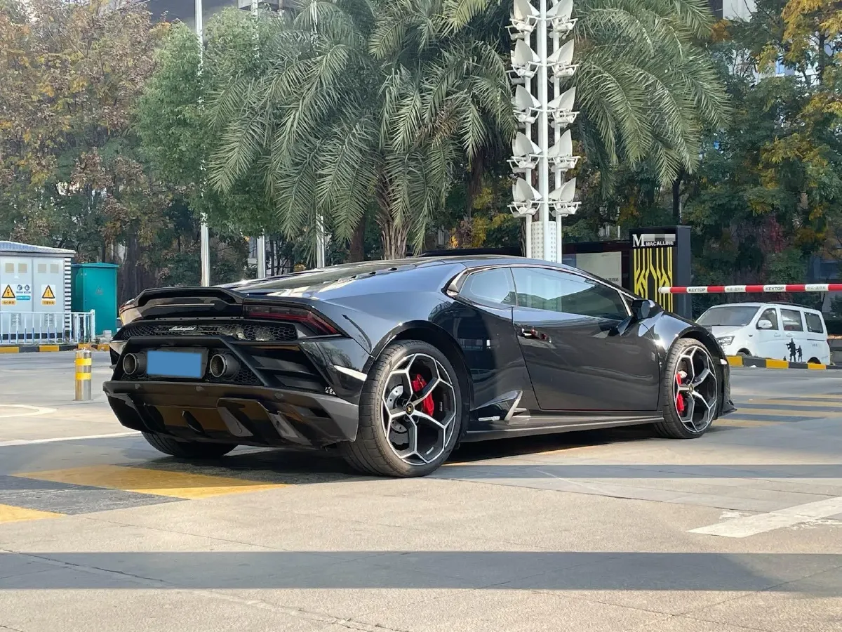 2020 Lamborghini Huracán 5.2L 611HP V10 7DCT,autocango,china used car exporter,china ev exporter,chinese used car exporter,chinese used ev exporter