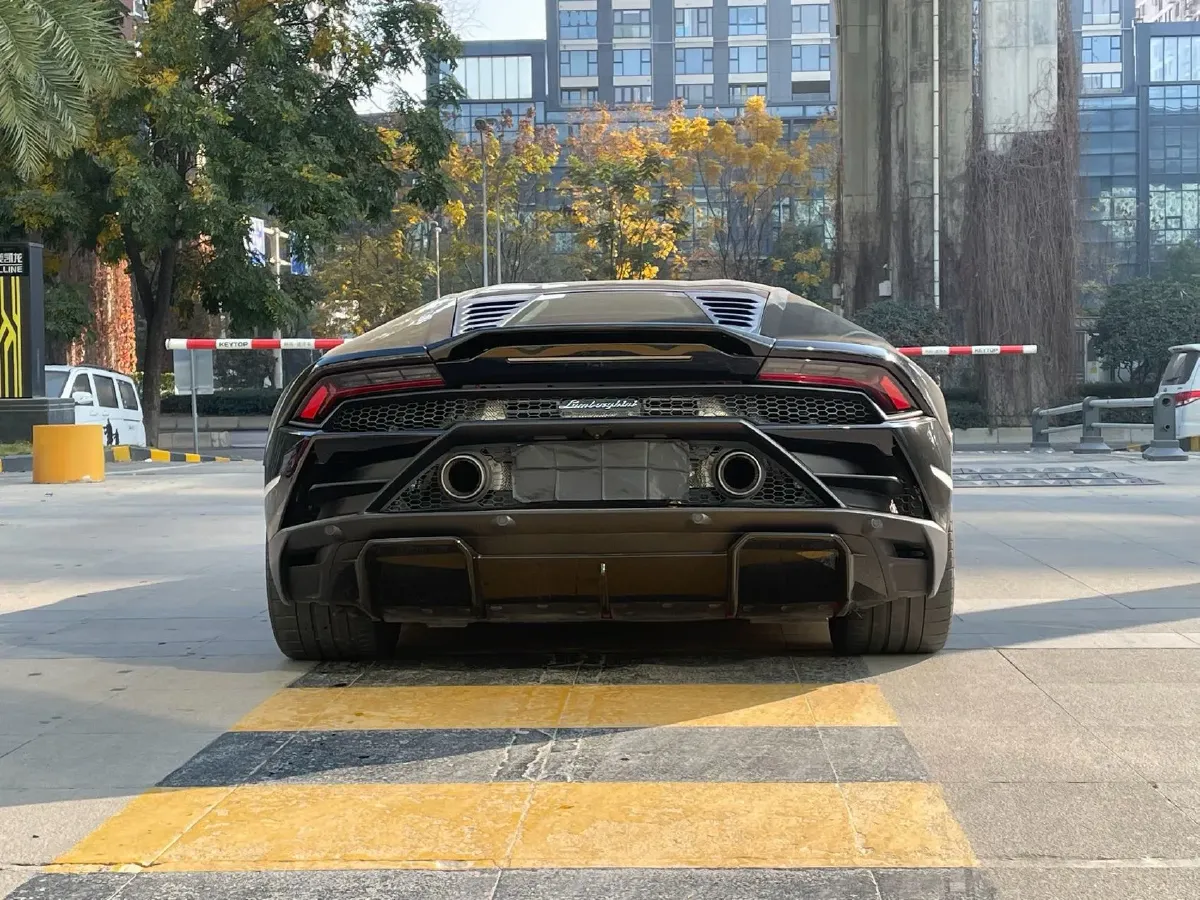 2020 Lamborghini Huracán 5.2L 611HP V10 7DCT,autocango,china used car exporter,china ev exporter,chinese used car exporter,chinese used ev exporter