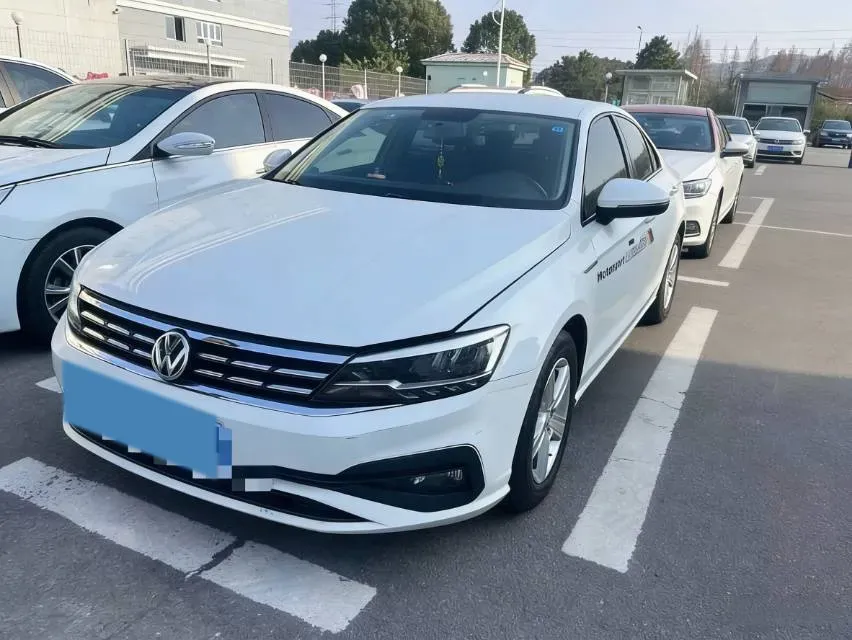 2019 Volkswagen T-Cross 1.4T 150HP L4 7DCT,autocango,china used car exporter,china ev exporter,chinese used car exporter,chinese used ev exporter