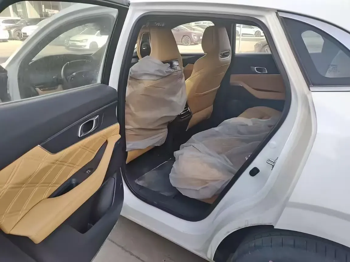 2021 ChangAn UNI-K 2.0T 233HP L4 8AT,autocango,china used car exporter,china ev exporter,chinese used car exporter,chinese used ev exporter