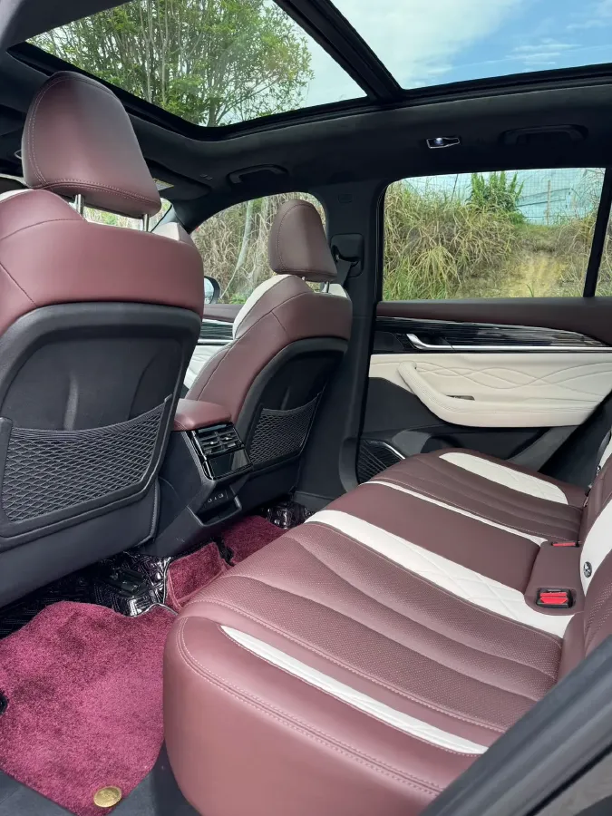 2021 Geely Monjaro 2.0T 218HP L4 7DCT,autocango,china used car exporter,china ev exporter,chinese used car exporter,chinese used ev exporter