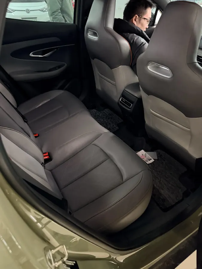 2020 ChangAn UNI-T 1.5T 180HP L4 7DCT,autocango,china used car exporter,china ev exporter,chinese used car exporter,chinese used ev exporter