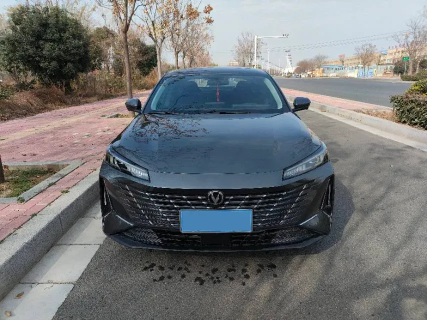 2024 ChangAn Eado 1.5T 170HP L4 7DCT,autocango,china used car exporter,china ev exporter,chinese used car exporter,chinese used ev exporter