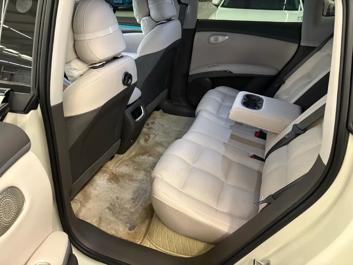 2025 IM LS6 BEV 75KWH,autocango,china used car exporter,china ev exporter,chinese used car exporter,chinese used ev exporter