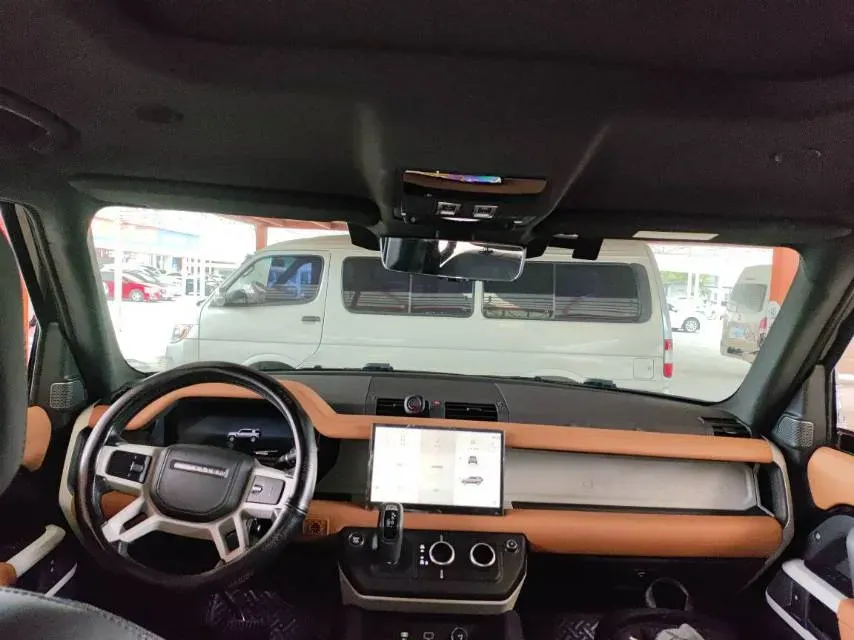 2023 Land Rover Defender 3.0T 400HP L6 8AT,autocango,china used car exporter,china ev exporter,chinese used car exporter,chinese used ev exporter