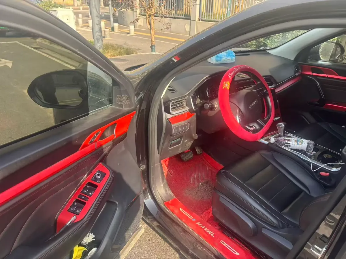 2018 Haval F5 1.5T 169HP L4 7DCT,autocango,china used car exporter,china ev exporter,chinese used car exporter,chinese used ev exporter