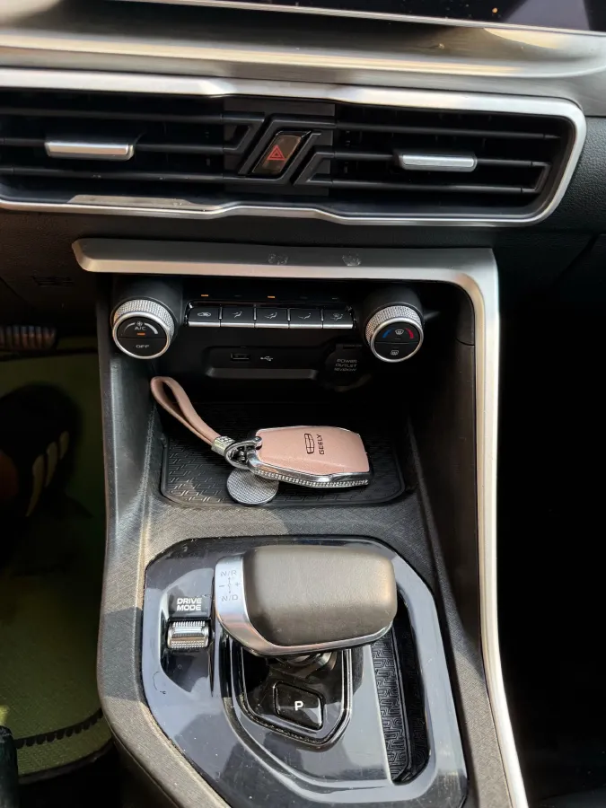 2021 Geely Coolray 1.4T 141HP L4 6DCT,autocango,china used car exporter,china ev exporter,chinese used car exporter,chinese used ev exporter