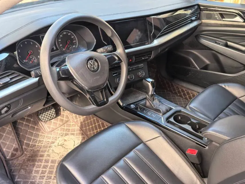 2021 Volkswagen Passat 1.4T 150HP L4 7DCT,autocango,china used car exporter,china ev exporter,chinese used car exporter,chinese used ev exporter