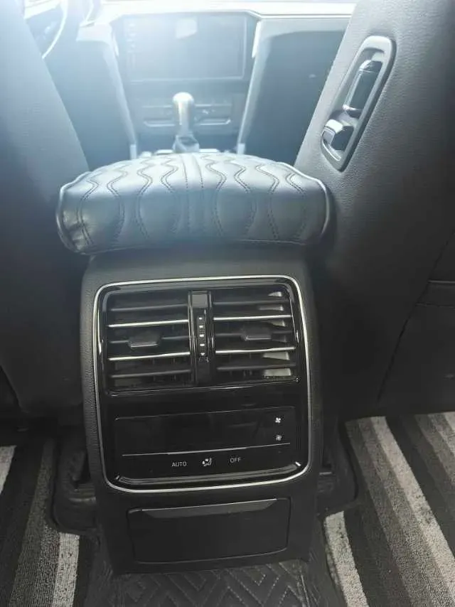 2020 Volkswagen Magotan 2.0T 186HP L4 7DCT,autocango,china used car exporter,china ev exporter,chinese used car exporter,chinese used ev exporter