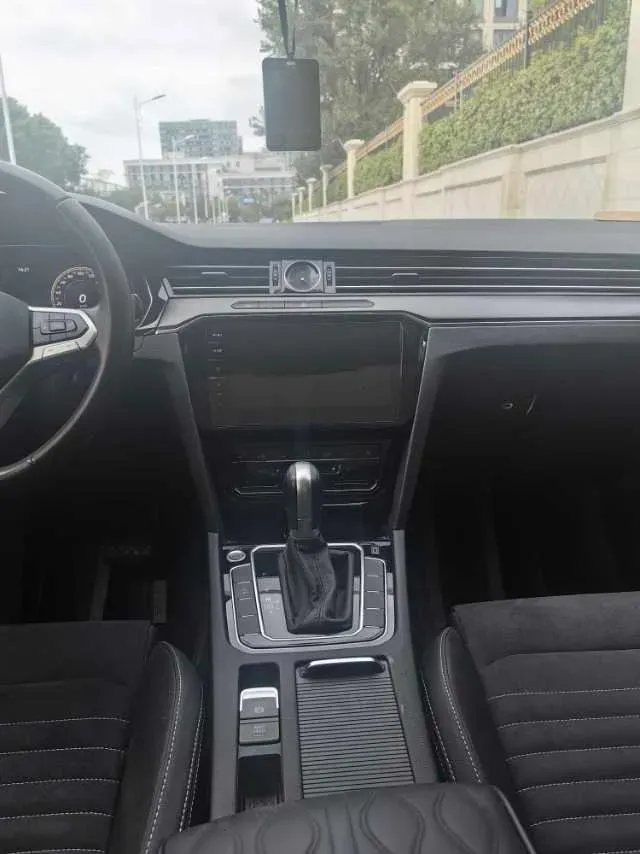 2020 Volkswagen Magotan 2.0T 186HP L4 7DCT,autocango,china used car exporter,china ev exporter,chinese used car exporter,chinese used ev exporter