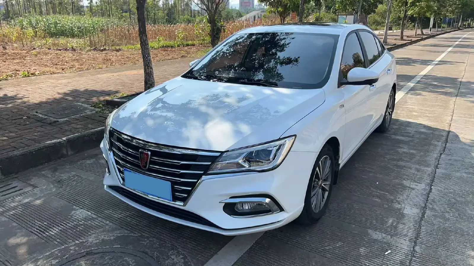 2019 Roewe i5 1.5L 120HP L4 CVT