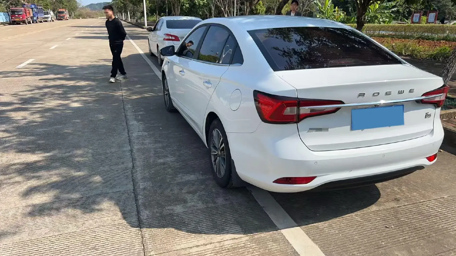 2019 Roewe i5 1.5L 120HP L4 CVT,autocango,china used car exporter,china ev exporter,chinese used car exporter,chinese used ev exporter