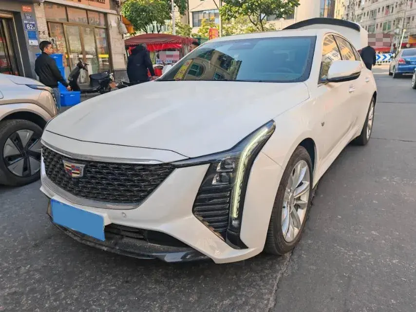 2024 Cadillac CT5 2.0T 237HP L4 10AT
