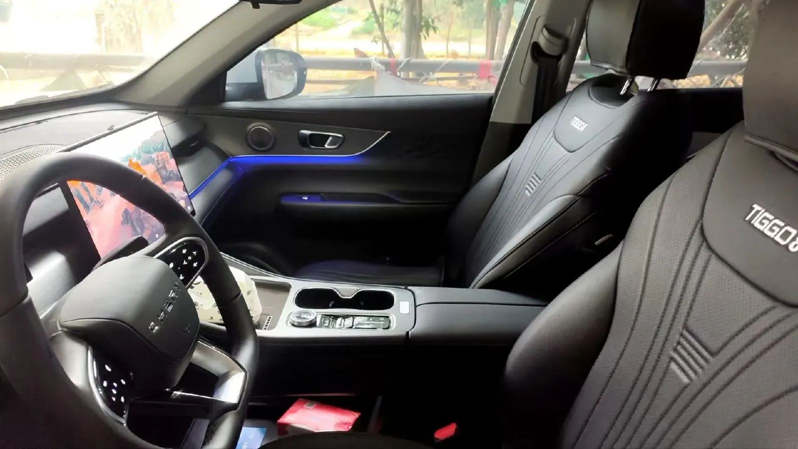 2025 Chery Tiggo 8 Plus 1.6T 197HP L4 7DCT,autocango,china used car exporter,china ev exporter,chinese used car exporter,chinese used ev exporter