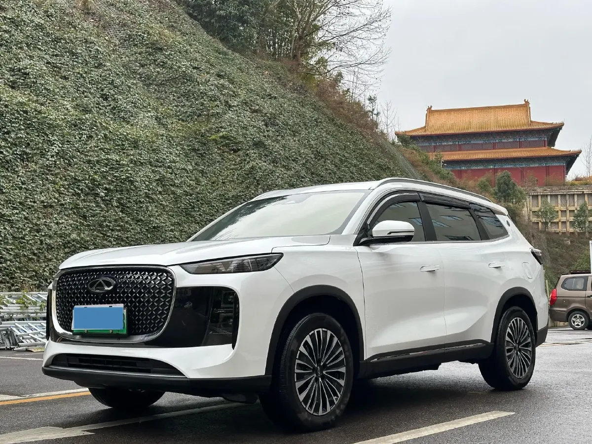 2025 Chery Tiggo 8 Plus 1.6T 197HP L4 7DCT,autocango,china used car exporter,china ev exporter,chinese used car exporter,chinese used ev exporter