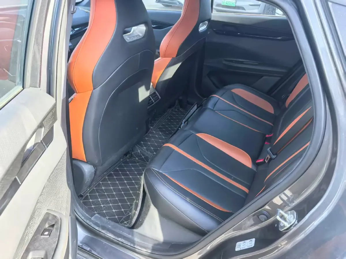 2024 ChangAn UNI-V 1.5T 188HP L4 7DCT,autocango,china used car exporter,china ev exporter,chinese used car exporter,chinese used ev exporter