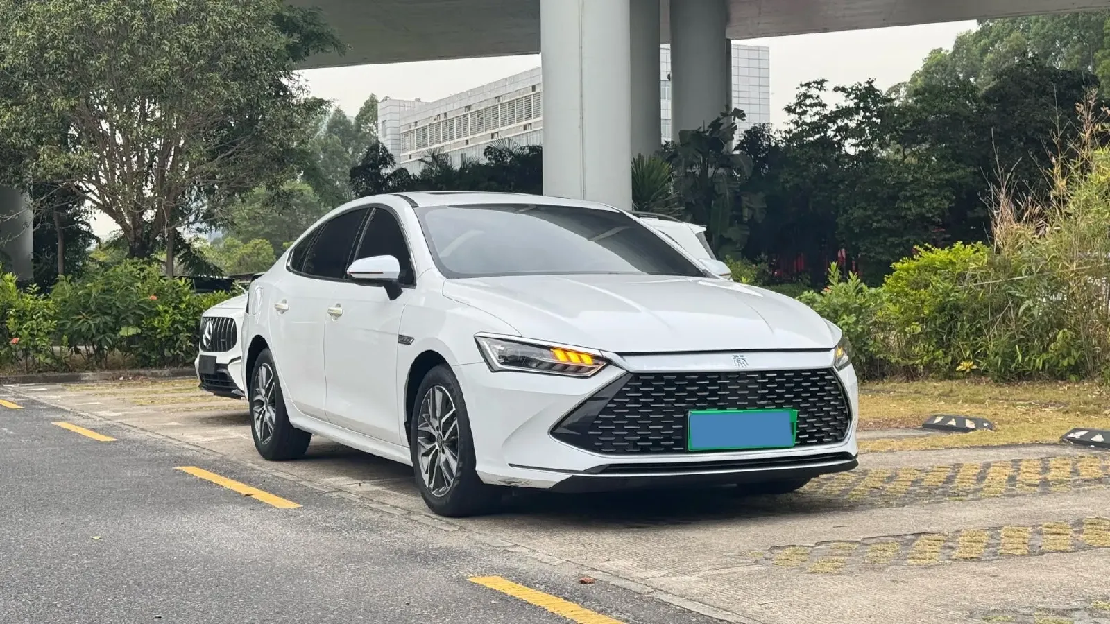 2021 Haval F7 1.5T 169HP L4 7DCT,autocango,china used car exporter,china ev exporter,chinese used car exporter,chinese used ev exporter