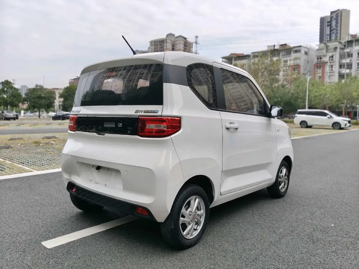 2021 WuLing HongGuang MINI EV BEV 9KWH,autocango,china used car exporter,china ev exporter,chinese used car exporter,chinese used ev exporter