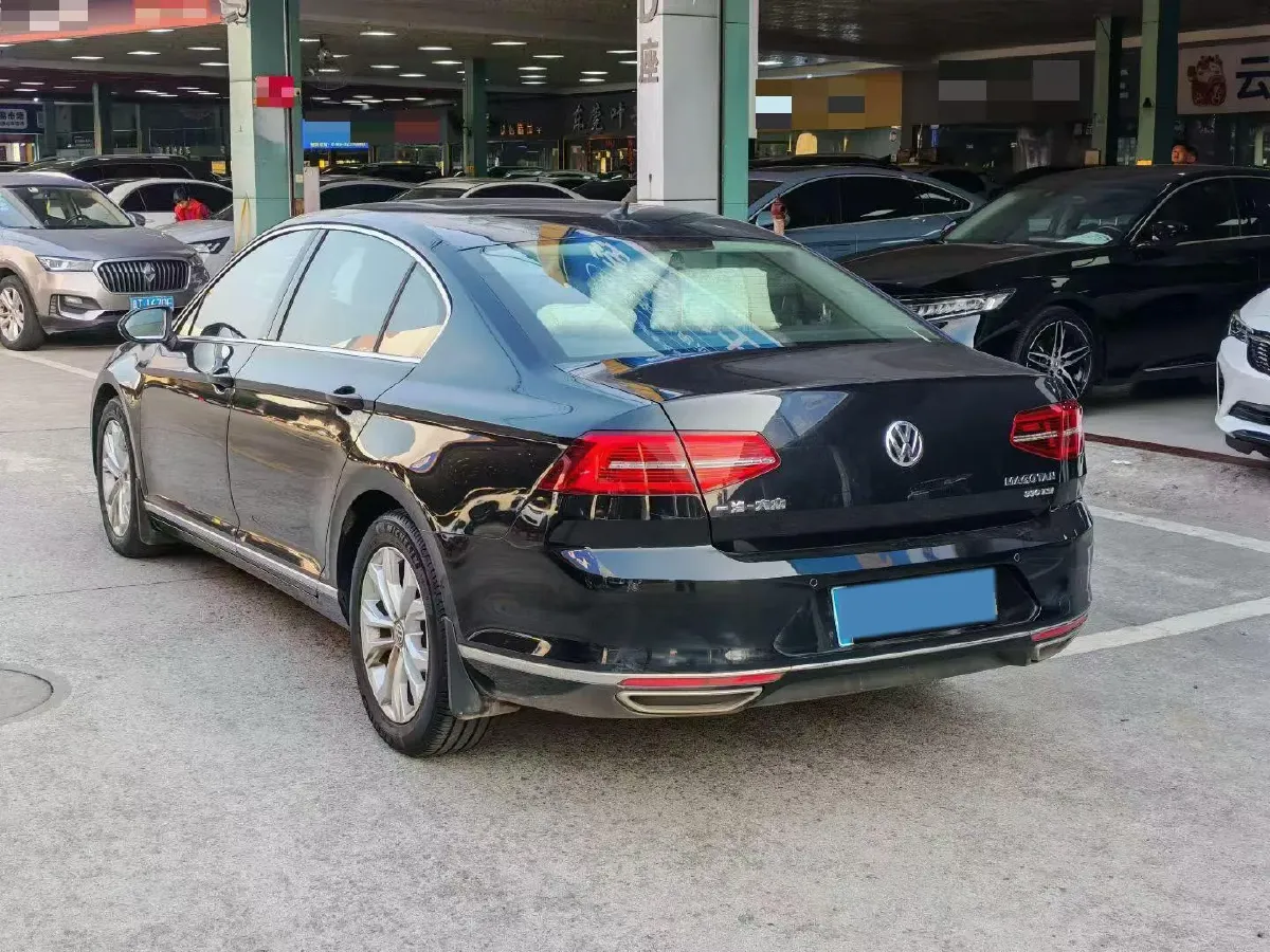 2019 Volkswagen Magotan 2.0T 186HP L4 7DCT,autocango,china used car exporter,china ev exporter,chinese used car exporter,chinese used ev exporter