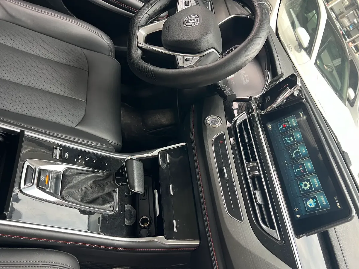 2021 ChangAn CS75 1.5T 178HP L4 7DCT,autocango,china used car exporter,china ev exporter,chinese used car exporter,chinese used ev exporter