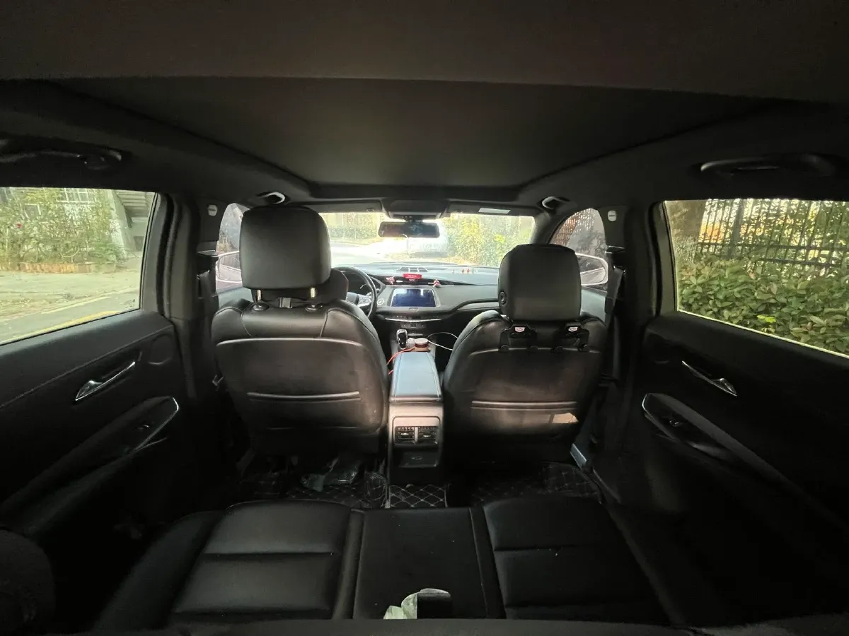 2021 Cadillac XT4 2.0T 237HP L4 9AT,autocango,china used car exporter,china ev exporter,chinese used car exporter,chinese used ev exporter