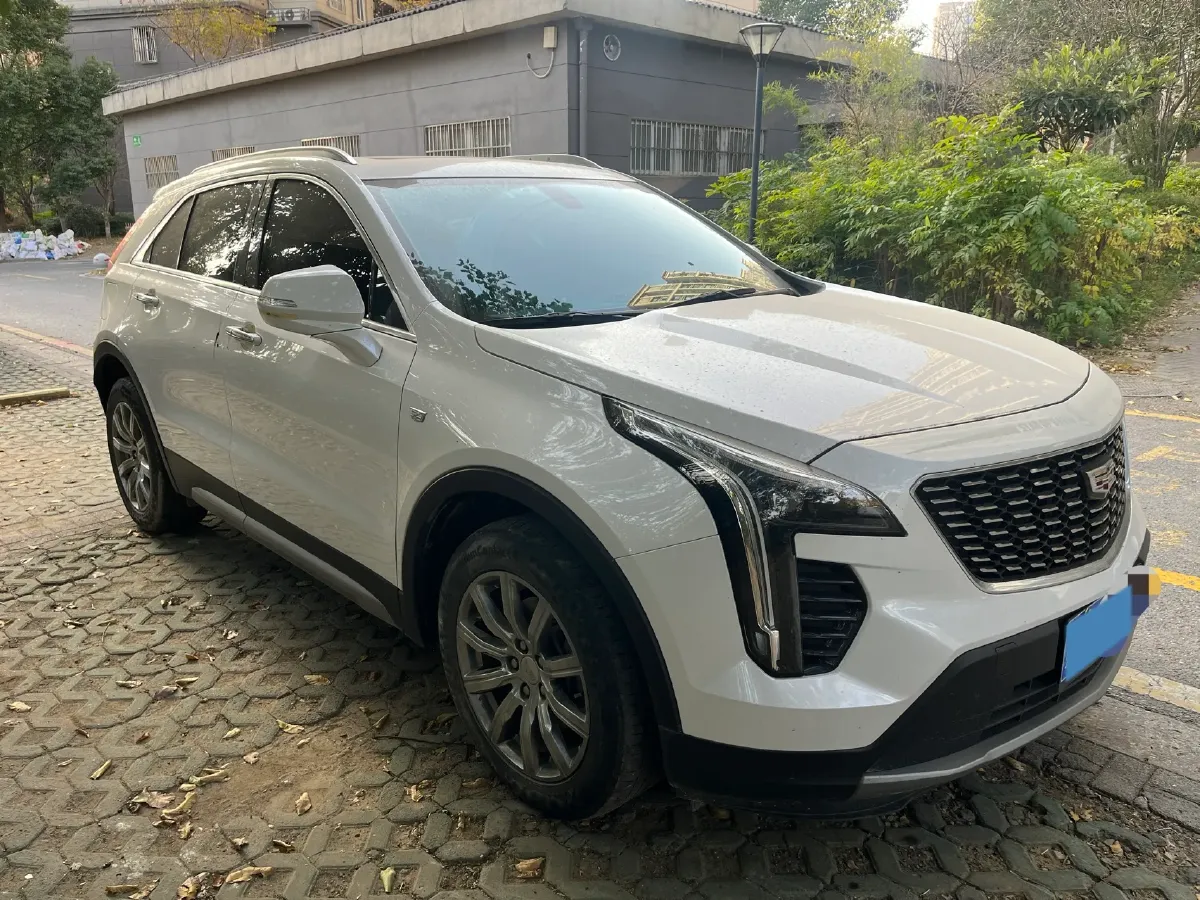 2021 Cadillac XT4 2.0T 237HP L4 9AT,autocango,china used car exporter,china ev exporter,chinese used car exporter,chinese used ev exporter