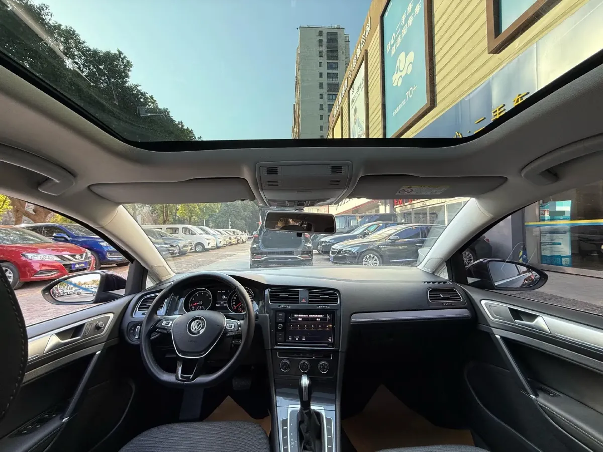 2018 Volkswagen Golf 1.6L 110HP L4 6AT,autocango,china used car exporter,china ev exporter,chinese used car exporter,chinese used ev exporter