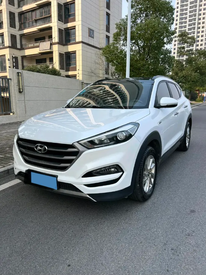 2015 Hyundai Tucson 1.6T 177HP L4 7DCT