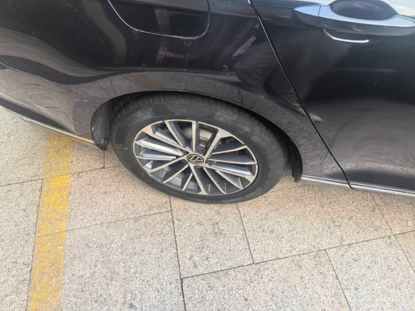 2020 Volkswagen Magotan 2.0T 186HP L4 7DCT,autocango,china used car exporter,china ev exporter,chinese used car exporter,chinese used ev exporter