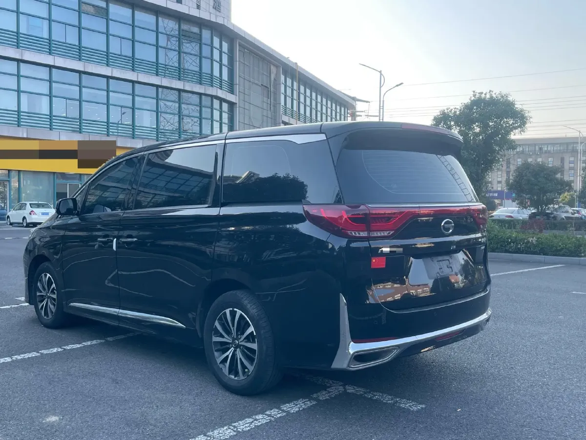 2021 GAC Trumpchi M8 2.0T 252HP L4 8AT,autocango,china used car exporter,china ev exporter,chinese used car exporter,chinese used ev exporter