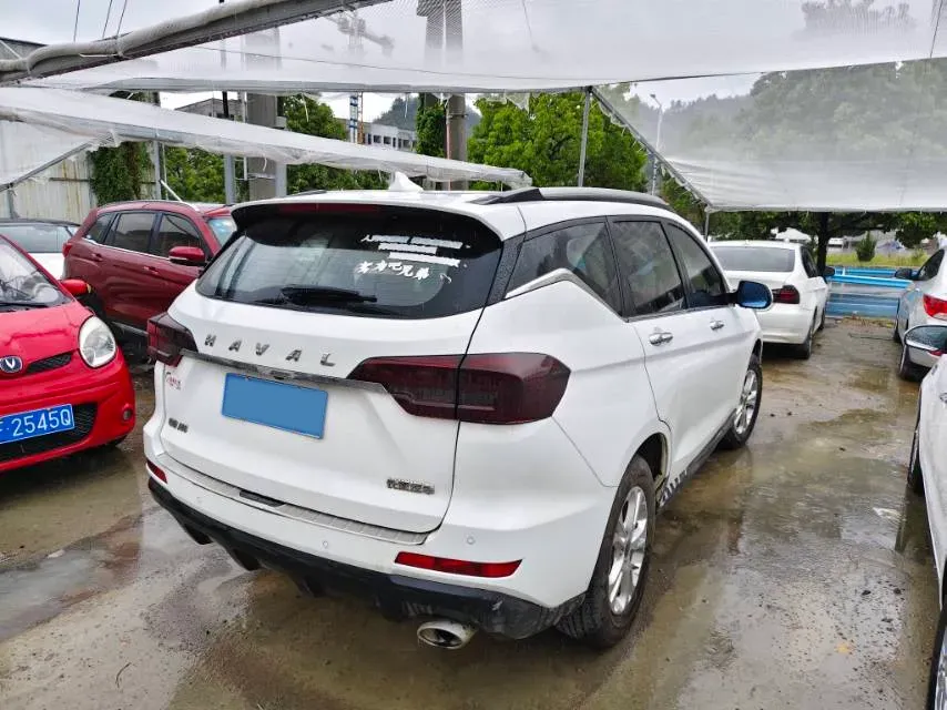 2018 Haval M6 1.5T 150HP L4 7DCT,autocango,china used car exporter,china ev exporter,chinese used car exporter,chinese used ev exporter