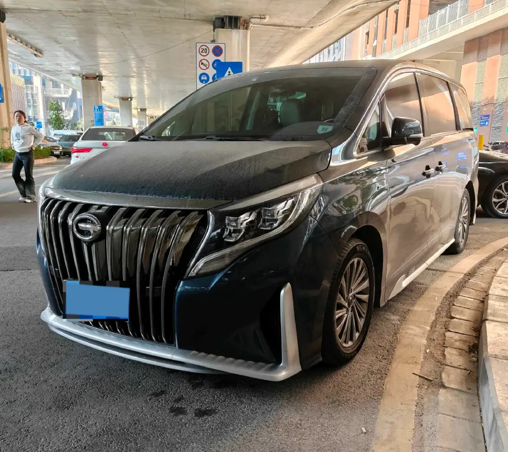 2021 GAC Trumpchi M8 2.0T 252HP L4 8AT