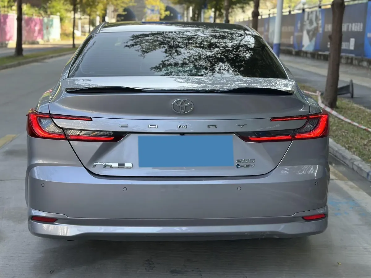 2024 Toyota Camry 2.0L 152HP L4 E-CVT Hybrid,autocango,china used car exporter,china ev exporter,chinese used car exporter,chinese used ev exporter