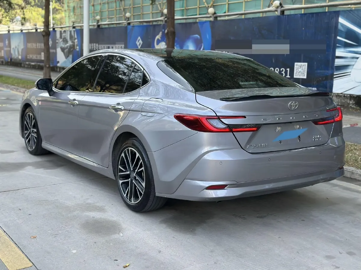 2024 Toyota Camry 2.0L 152HP L4 E-CVT Hybrid,autocango,china used car exporter,china ev exporter,chinese used car exporter,chinese used ev exporter