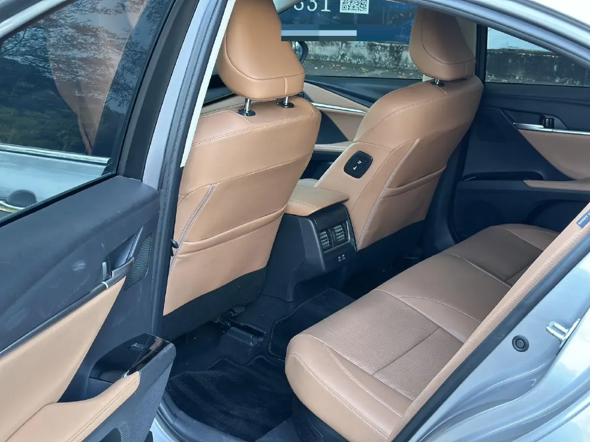 2024 Toyota Camry 2.0L 152HP L4 E-CVT Hybrid,autocango,china used car exporter,china ev exporter,chinese used car exporter,chinese used ev exporter