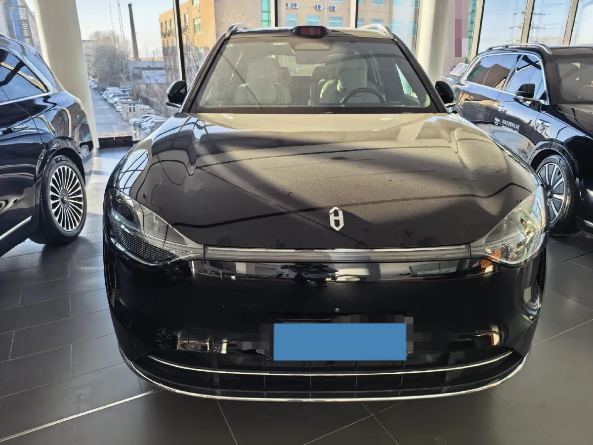 2024 AITO AITO M9 1.5T 152HP L4 REEV 42KWH,autocango,china used car exporter,china ev exporter,chinese used car exporter,chinese used ev exporter