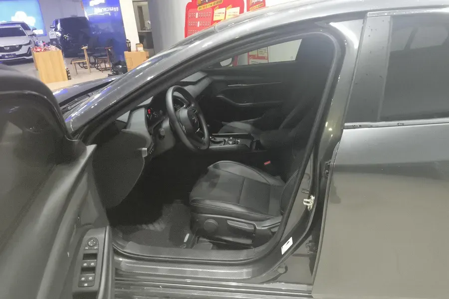 2023 Mazda 3 Axela 2.0L 158HP L4 6AT,autocango,china used car exporter,china ev exporter,chinese used car exporter,chinese used ev exporter