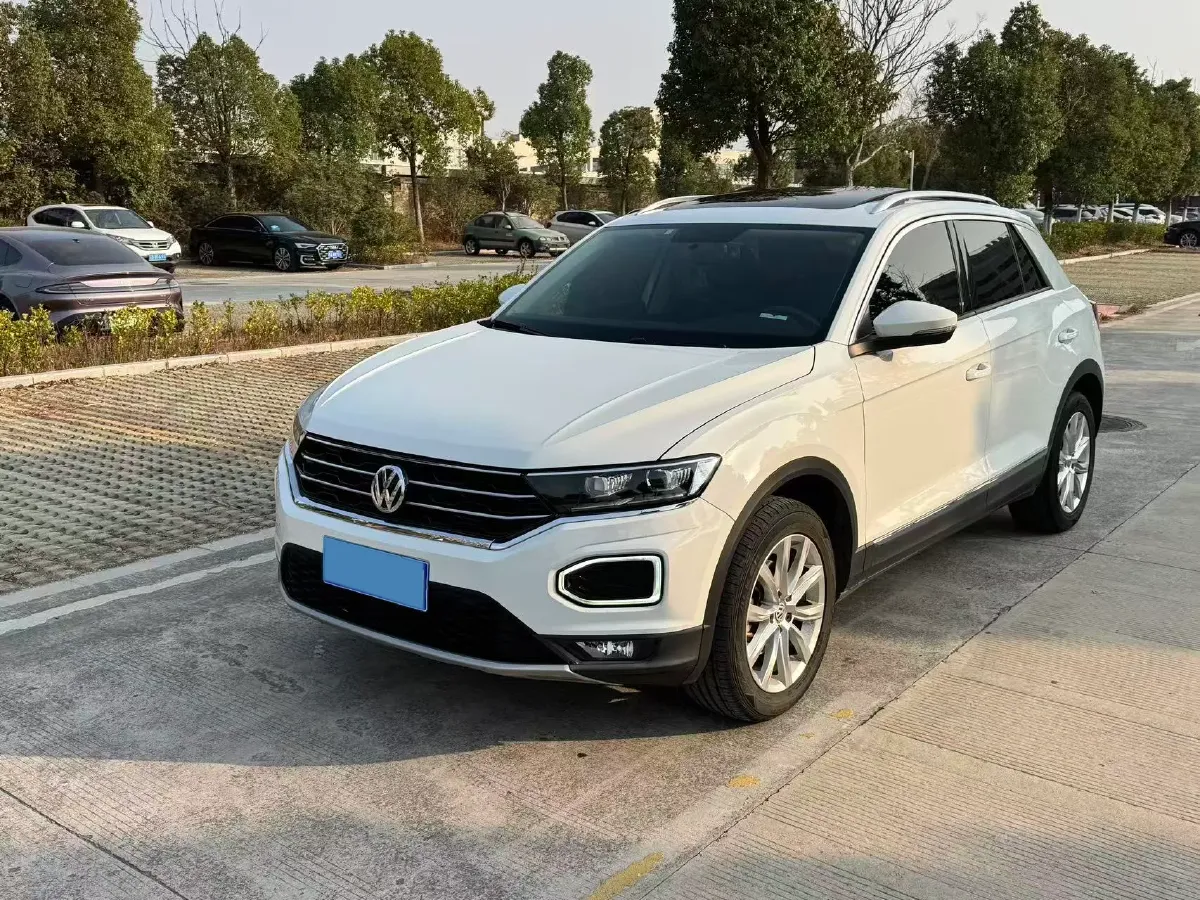 2019 Volkswagen T-Roc 1.4T 131HP L4 7DCT,autocango,china used car exporter,china ev exporter,chinese used car exporter,chinese used ev exporter