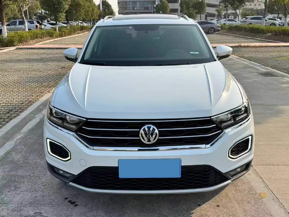 2019 Volkswagen T-Roc 1.4T 131HP L4 7DCT,autocango,china used car exporter,china ev exporter,chinese used car exporter,chinese used ev exporter