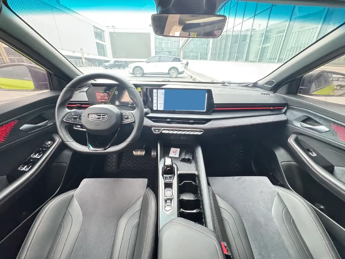 2022 Geely Binray 1.5T 181HP L4 7DCT,autocango,china used car exporter,china ev exporter,chinese used car exporter,chinese used ev exporter