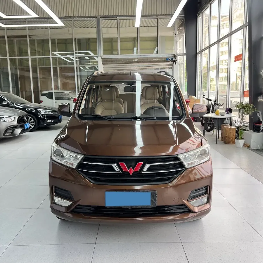 2018 WuLing HongGuang 1.5L 105HP L4 5MT,autocango,china used car exporter,china ev exporter,chinese used car exporter,chinese used ev exporter